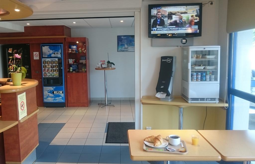 Ibis Budget Orleans Sud Comet ภายนอก รูปภาพ