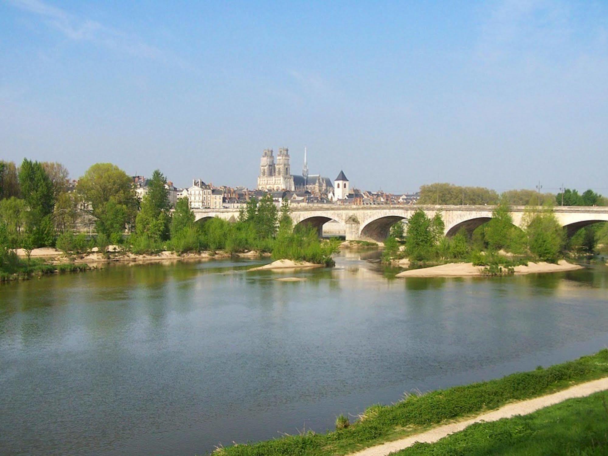 Ibis Budget Orleans Sud Comet ภายนอก รูปภาพ