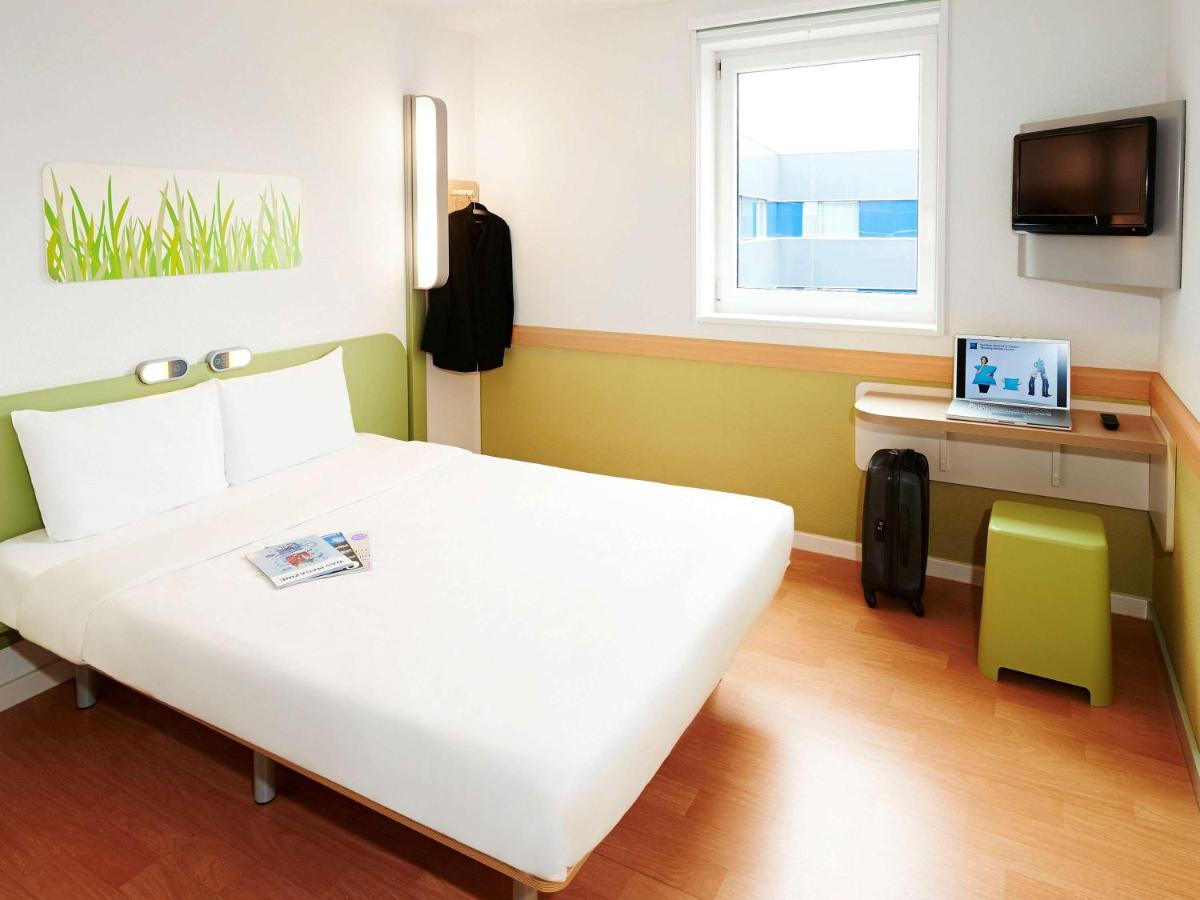 Ibis Budget Orleans Sud Comet ภายนอก รูปภาพ